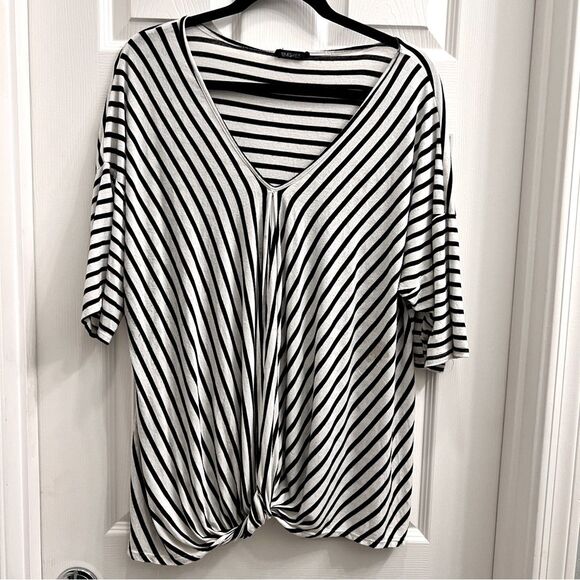 3 For $20 Heimish USA Striped Pullover Top  0007 - Picture 1 of 6